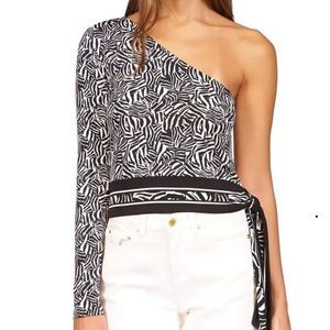 MICHAEL Michael Kors Black and White One-Shoulder Top